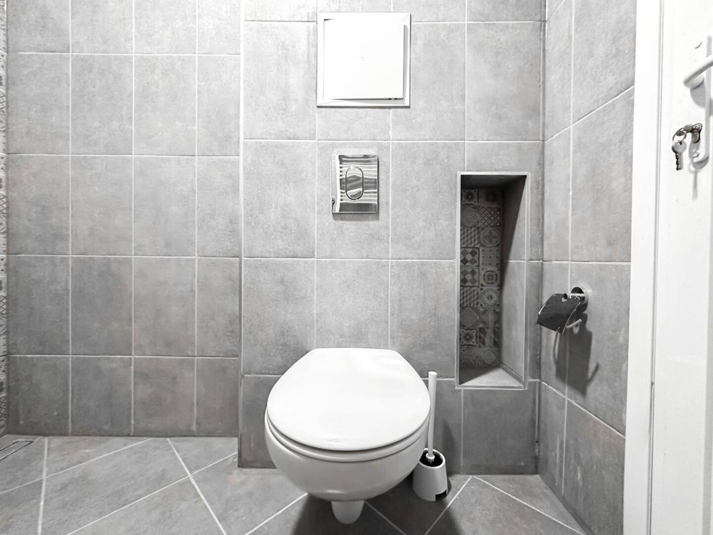 6 Studios 6 Bathrooms 2 Levels Kitchens Sófia Exterior foto